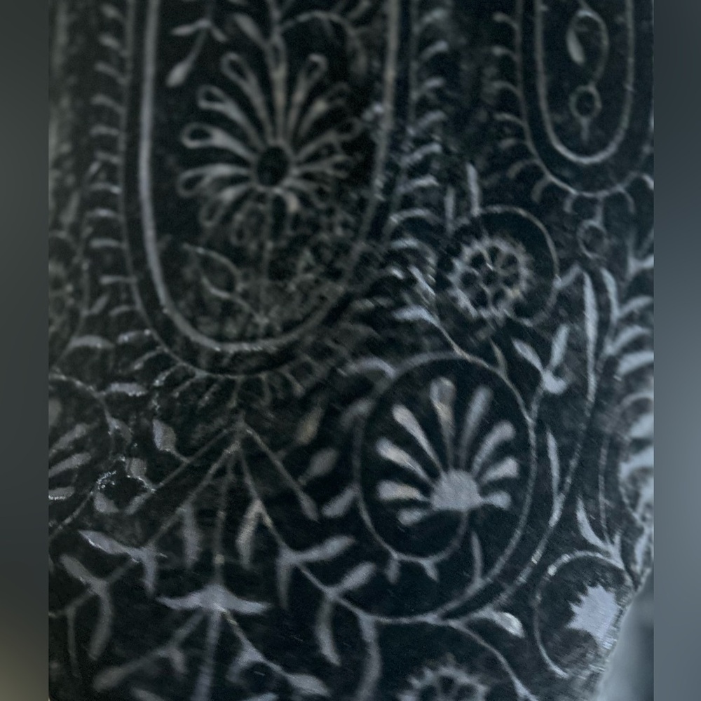 Black Velvet Floral Kimono - Picture 2 of 9